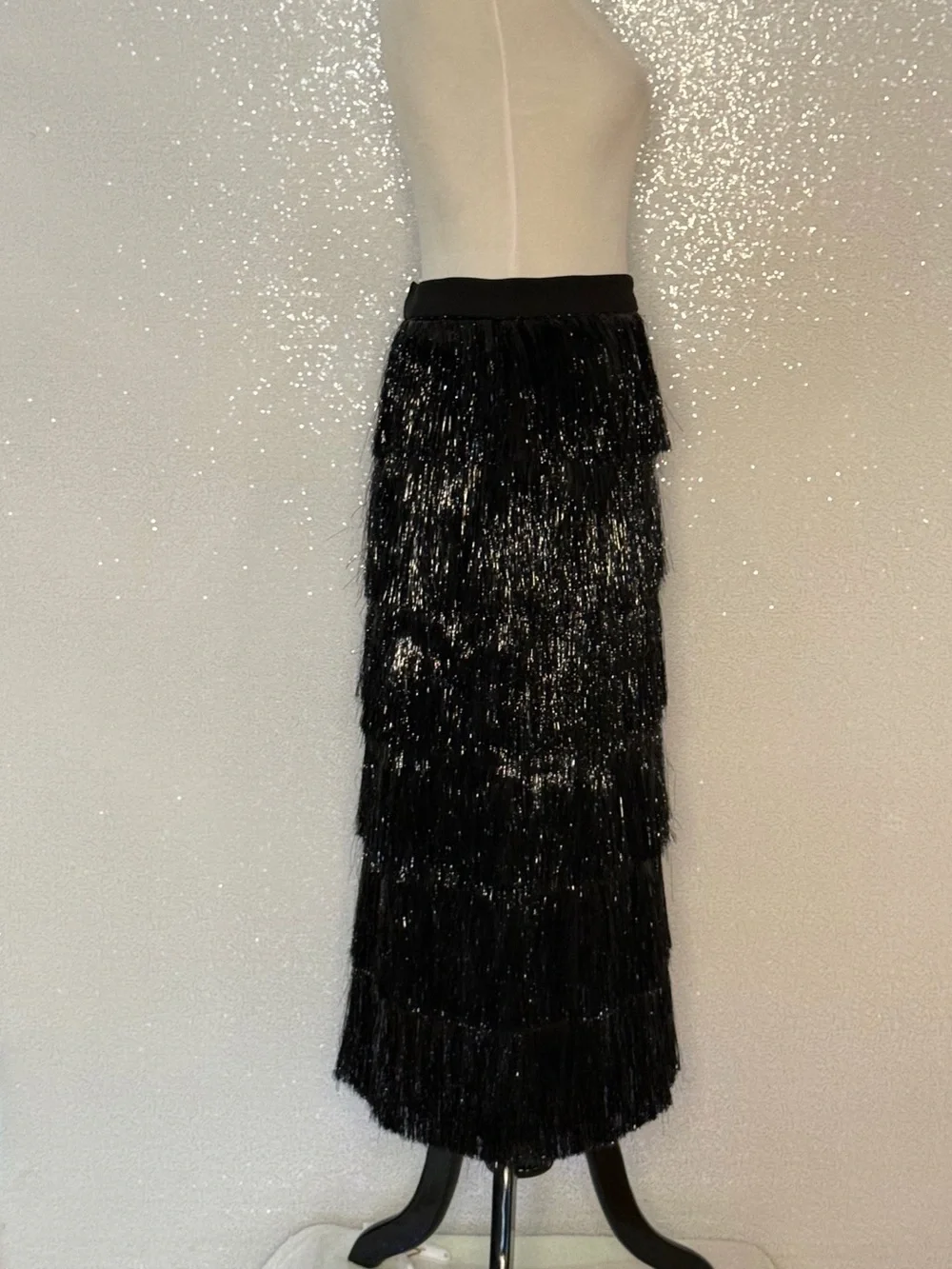 Antonio Melani Yara Fringe Midi Skirt NWT Size 6 Black Metallic Tiered Shimmer